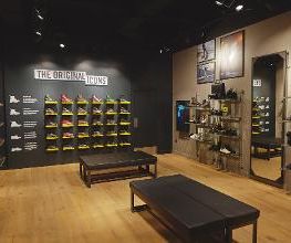 Dr. Martens image 5
