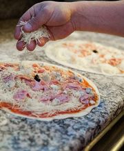 Pizza Sarda image 3