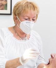 Dr. Ingrid Au Zahnarzt Bild 1