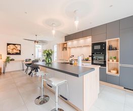 Maisons Brand image 6
