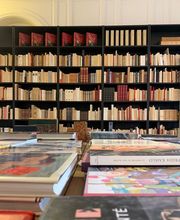 Librairie Au Bon Livre image 8