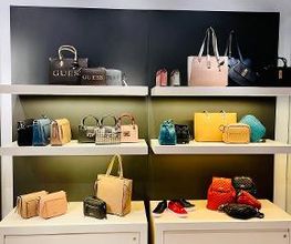 GUESS imagen 4