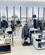 GUESS imagen 4