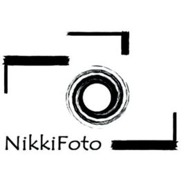Nikki Foto