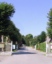 Hameau Du Saut Du Loup image 1