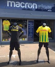 MACRON STORE image 3