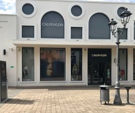 Calvin Klein Outlet immagine 1