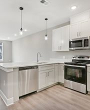 Regency @ Menlo Park Terrace image 11
