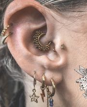 Minh-Thu Piercing & Tatouage image 5