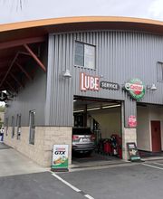 Castrol Premium Lube Express image 1