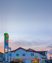 Aussenansicht der Kleeblatt Apotheke