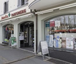 extérieur-de-la-pharmacie-amavita-pulliéran