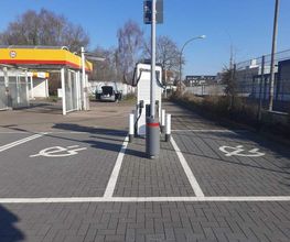Shell Recharge Charging Station Bild 1
