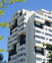 Lorillard Façades image 7