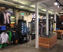 Blue Tomato Shop Berlin Bild 7