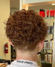 Fantastic Sams Cut and Color image 16