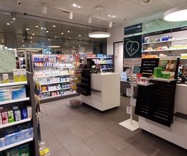 check-out-schalter-amavita-apotheke-löwencenter