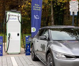 bp pulse Charging Station image 7