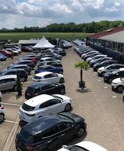 Schneider Automobiles image 2