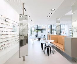 Burri Optik und Kontaktlinsen an der Uraniastrasse Zürich Bild 3