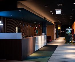 Holiday Inn Zürich - Messe by IHG Bild 1