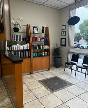 Fantastic Sams Cut & Color image 5