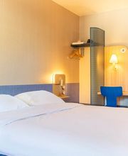 B&B HOTEL Nantes Centre image 2