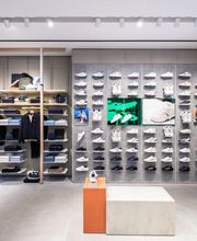 Lacoste Lyon Herriot image 4