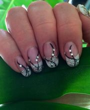 Aby Nail image 4