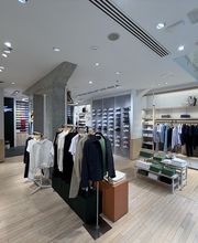 Overall View - In-Store