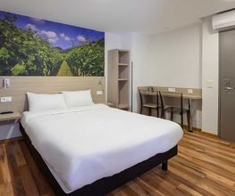 B&B HOTEL Bollène image 12