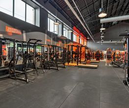 Basic-Fit 24/7 image 1