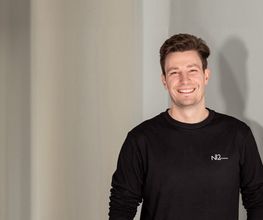 Tim-Klaus-Header Handy.jpg