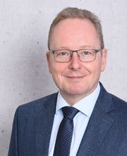 Rechtsanwalt und Notar Dr. Alexander von Unwerth Bild 3