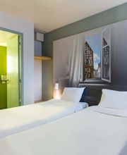 B&B HOTEL Chartres Le Forum image 6