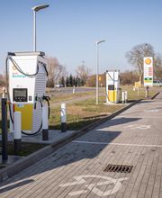 Shell Recharge Charging Station Bild 1