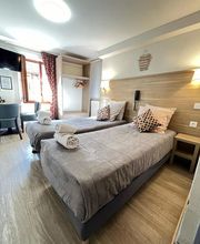 Hotel Du Cheval Blanc image 20