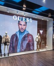 GUESS imagen 2