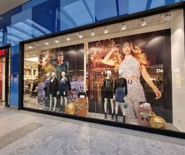 GUESS imagen 1