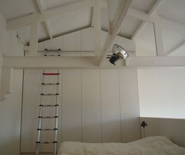 Zolderkast / slaapkamerkast