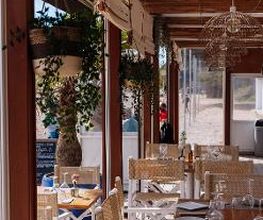Salle du restaurant l'Aventure à Carqueiranne