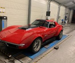 superbe Chevrolet corvette c3 de 1968 entièrement restaurer
gros moteur v8 5.7 