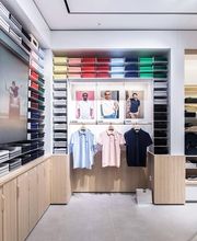 Lacoste Carré Sénart - Intérieur - Polo Wall