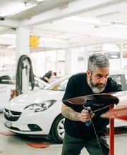 Auto Bettschen, Carrosseriewerk Bild 2