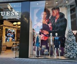 GUESS imagen 1