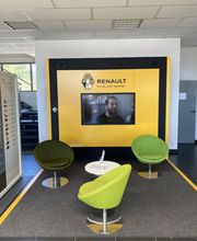 Renault Avranches - Car Lovers image 13