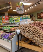 Holiday Farms Supermarket image 14