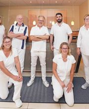 Das Praxisteam von Zahnarzt Detlef Grossmann in Eschweiler
