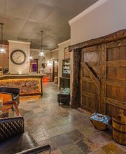 Salt Therapy Grotto & Spa image 8