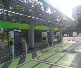 IPLANET Ricarica in sicurezza in modalità ultra fast per tutti i veicoli elettrici.